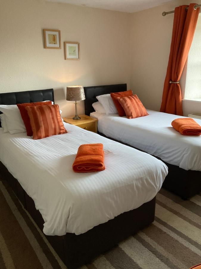 No 52 Bed And Breakfast เฮลสตัน ภายนอก รูปภาพ