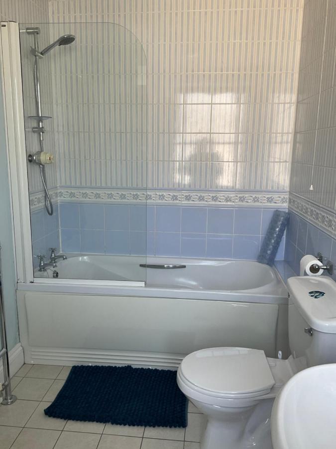 No 52 Bed And Breakfast เฮลสตัน ภายนอก รูปภาพ